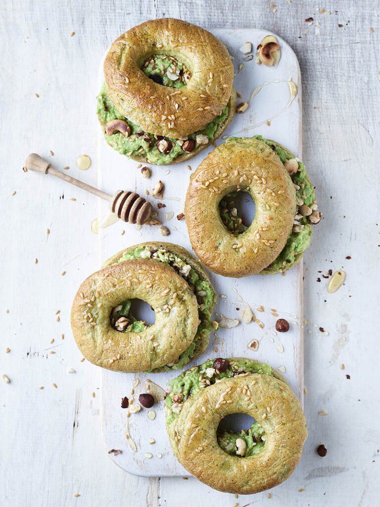 kalette bagels with avocado and nut smash